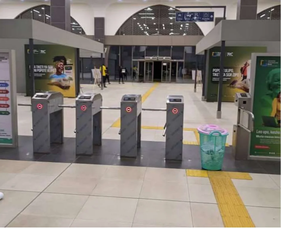 Grand entrance hall of a major SGR station with TCB Bank branded pillar wraps